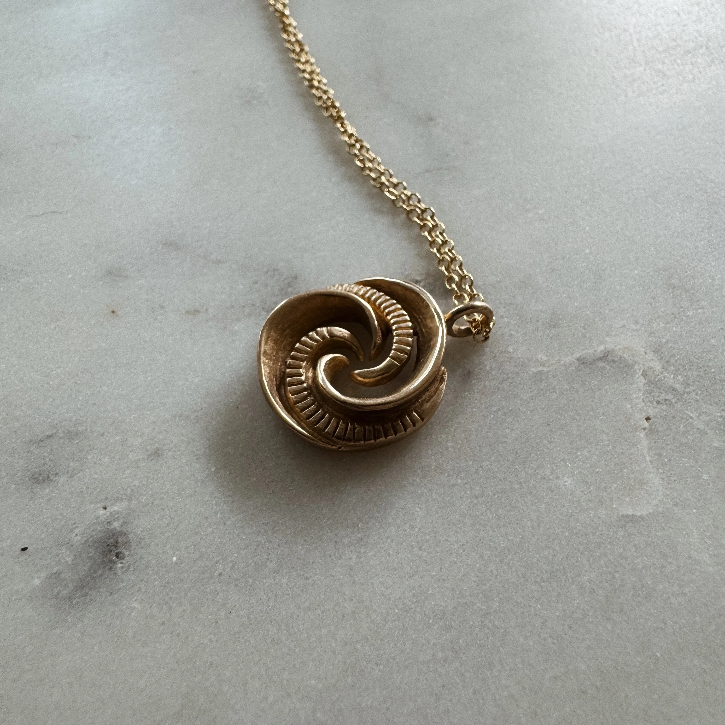 FESTIVAL PENDANT