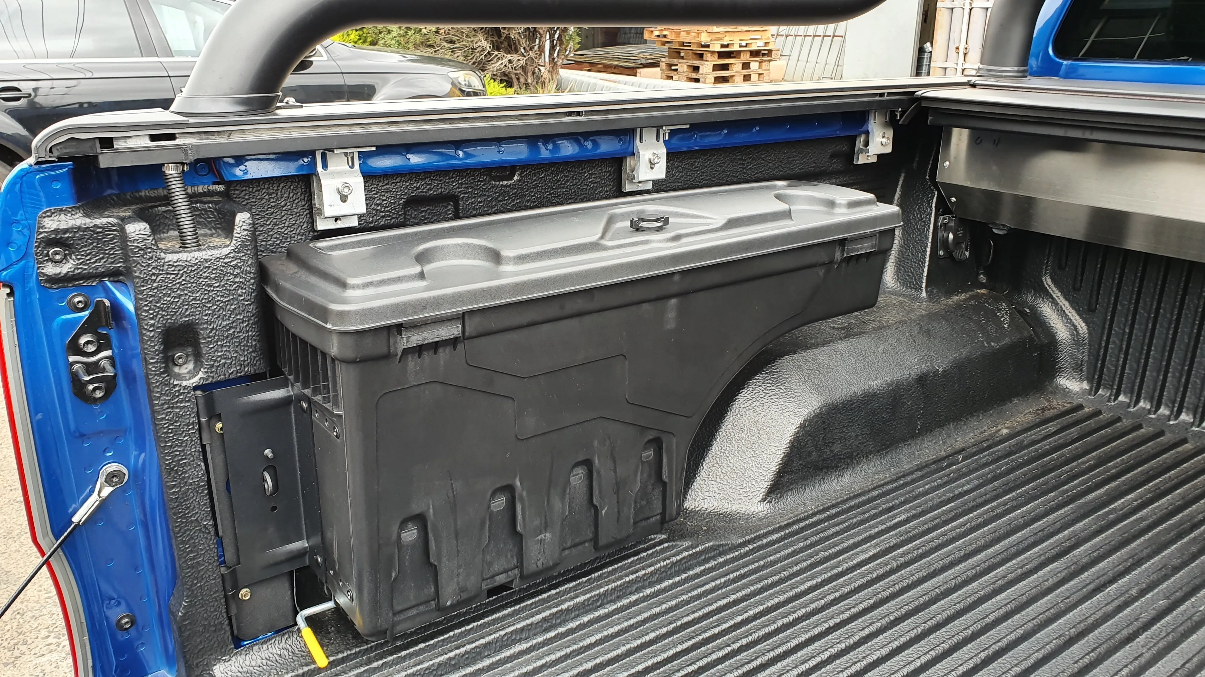 Ford F150 F250 F350 2013-2024 SMART TUB LOCKER - Secure Swing Lift out Case