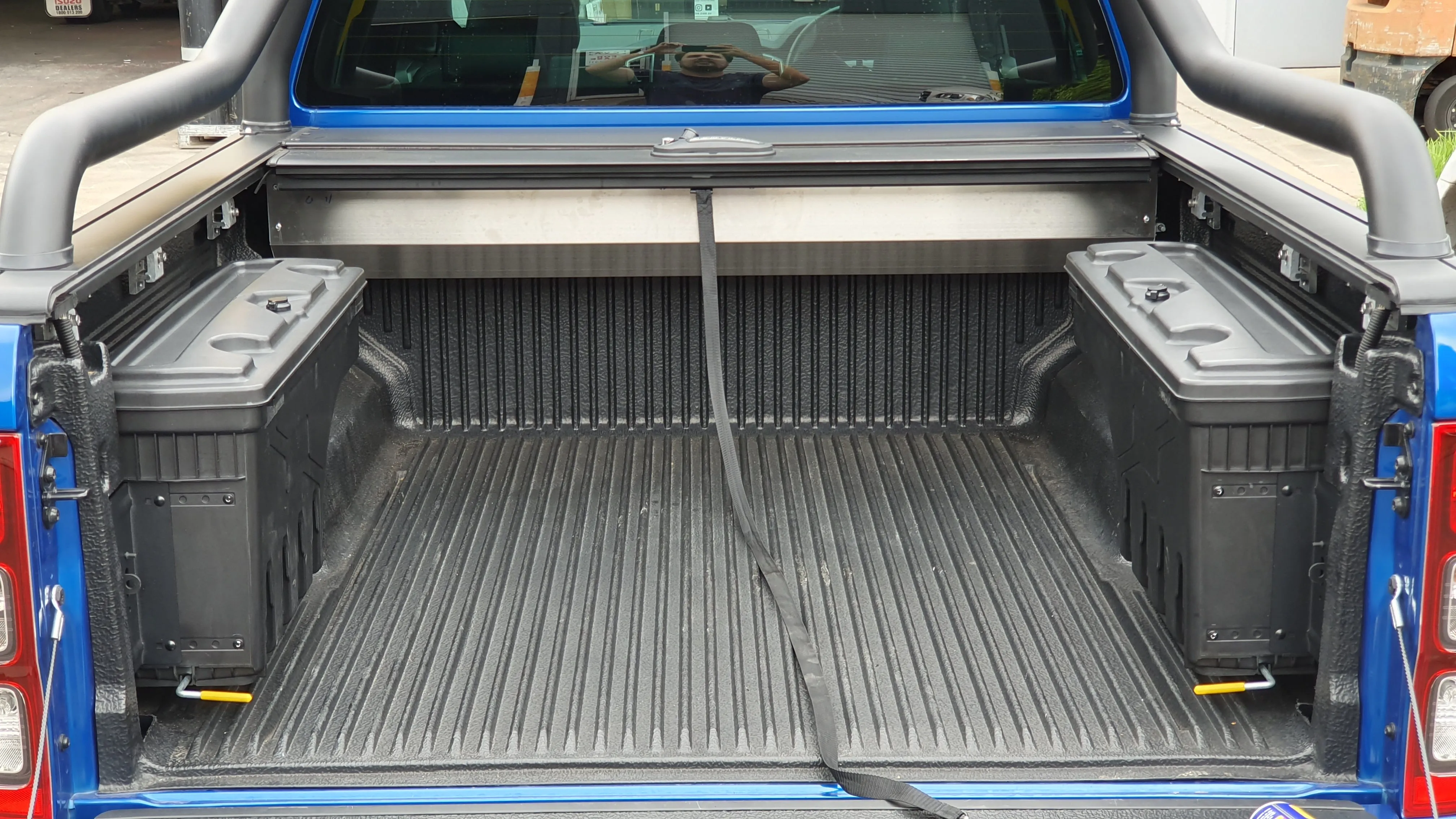 Ford RANGER PX 2012-2021 SMART TUB LOCKER - Secure Swing Lift out Case