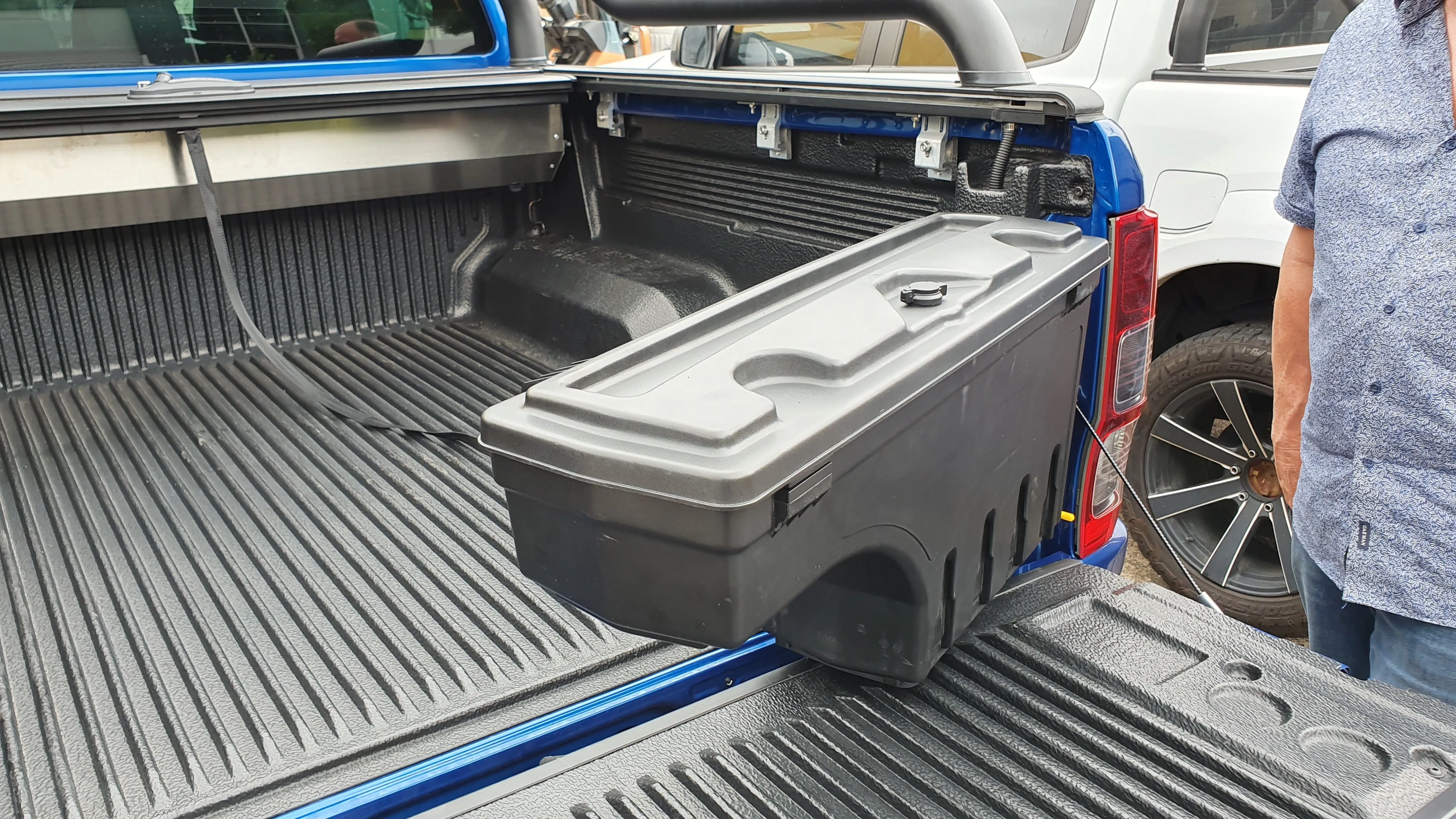 Ford RANGER PX 2012-2021 SMART TUB LOCKER - Secure Swing Lift out Case