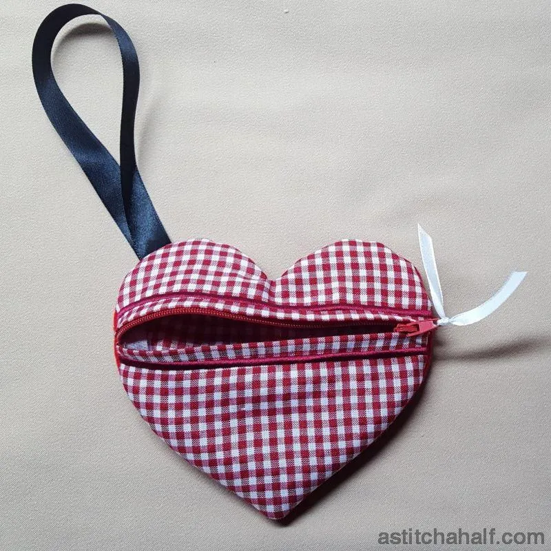 Heart Smart ITH Zipper Bag