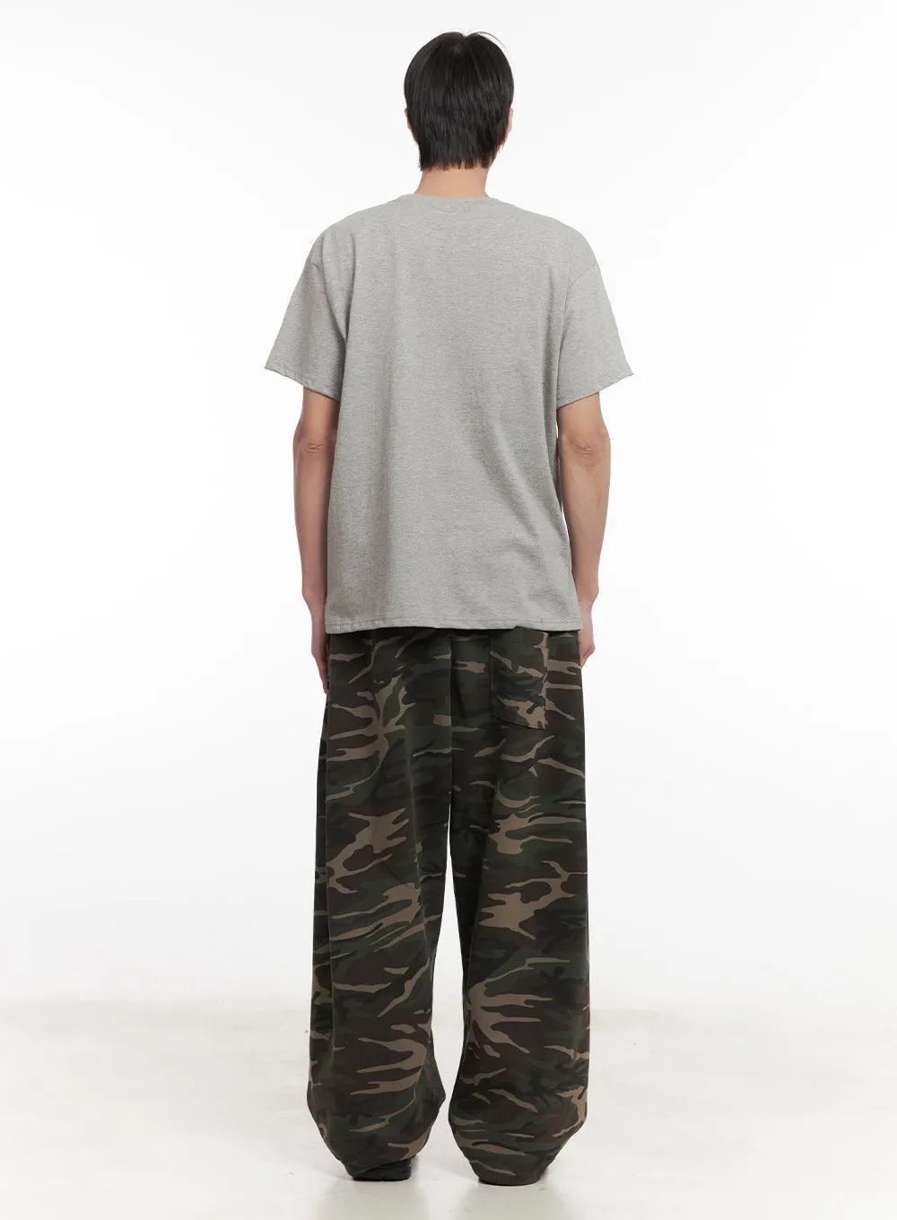 Men's Camo Wide-Fit Pants (Dark Green) IM518
