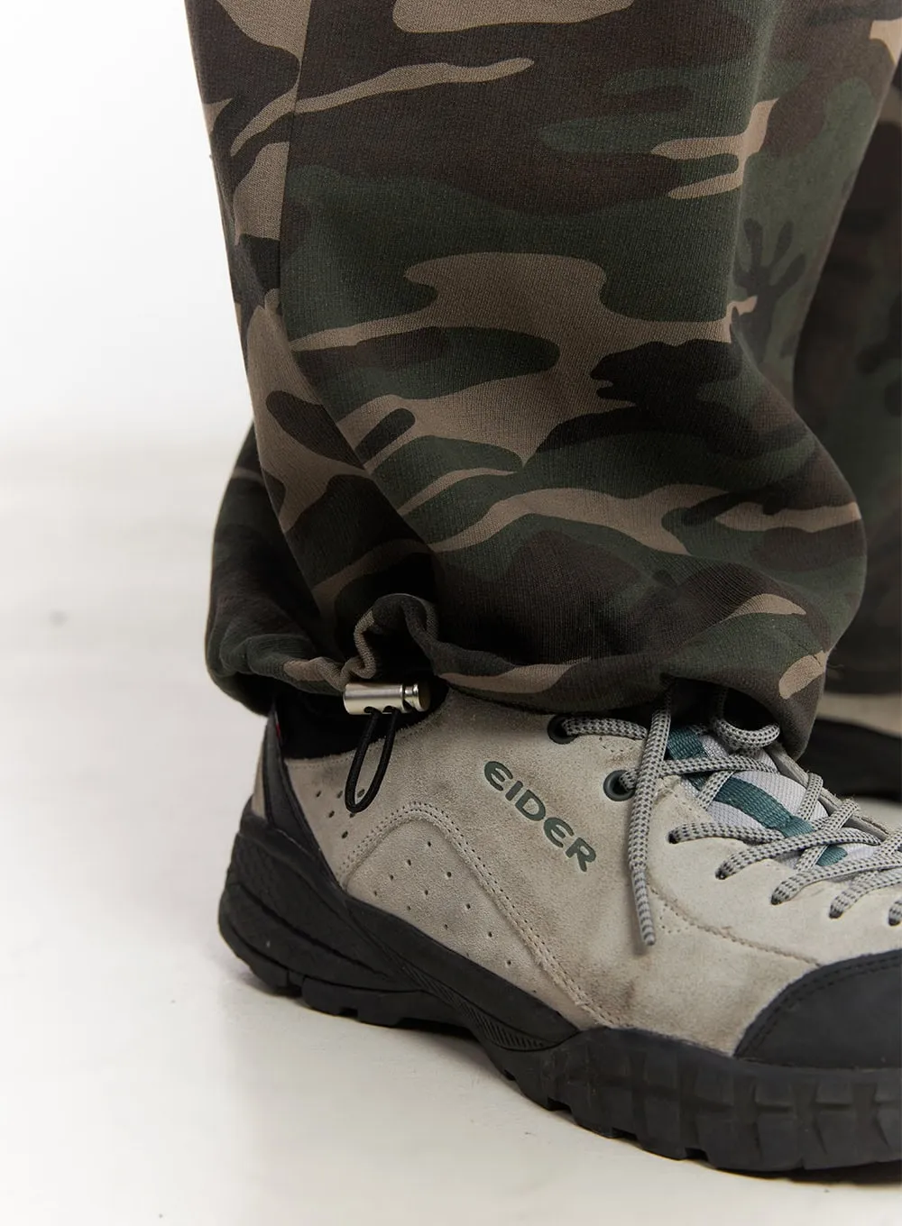 Men's Camo Wide-Fit Pants (Dark Green) IM518